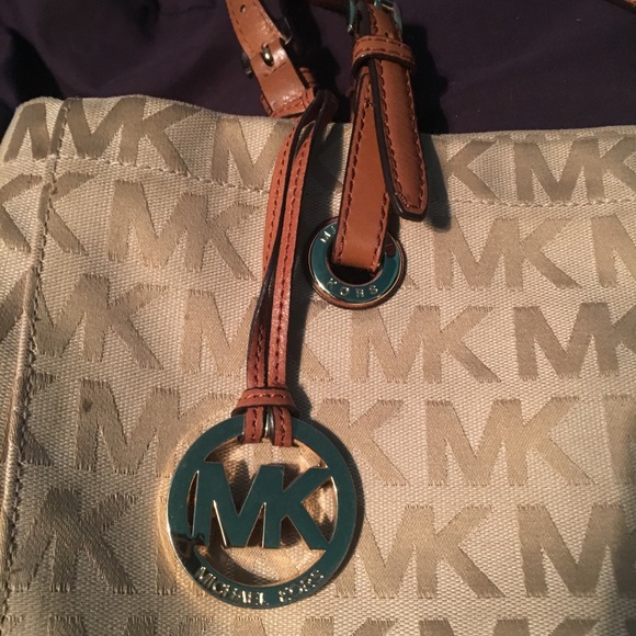 Michael Kors Bag - Picture 4 of 4